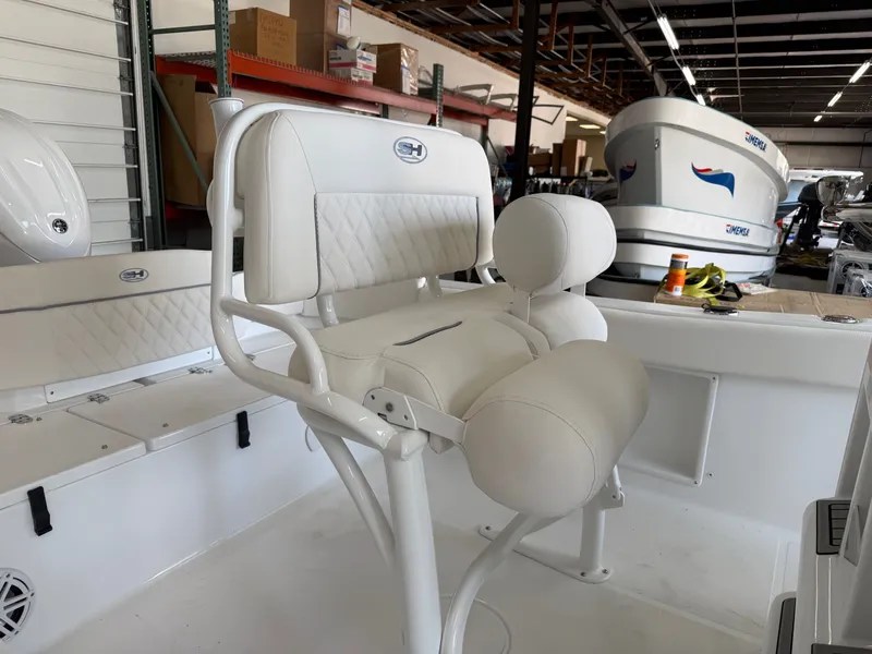 Slide: The Image of Sea Hunt Ultra 219 2026 - 6