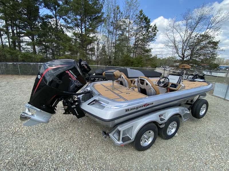 Slide: The Image of Ranger Z Comanche Z520R Ultra 2026 - 10