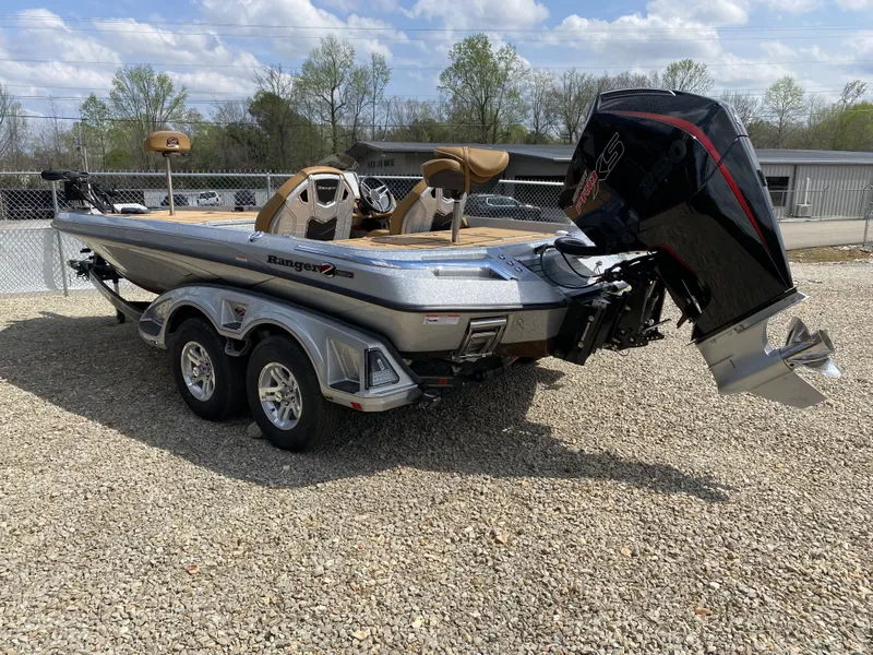 Slide: The Image of Ranger Z Comanche Z520R Ultra 2026 - 8