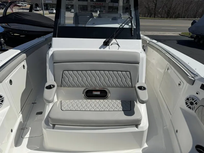 Slide: The Image of Pursuit S 328 Sport 2026 - 13