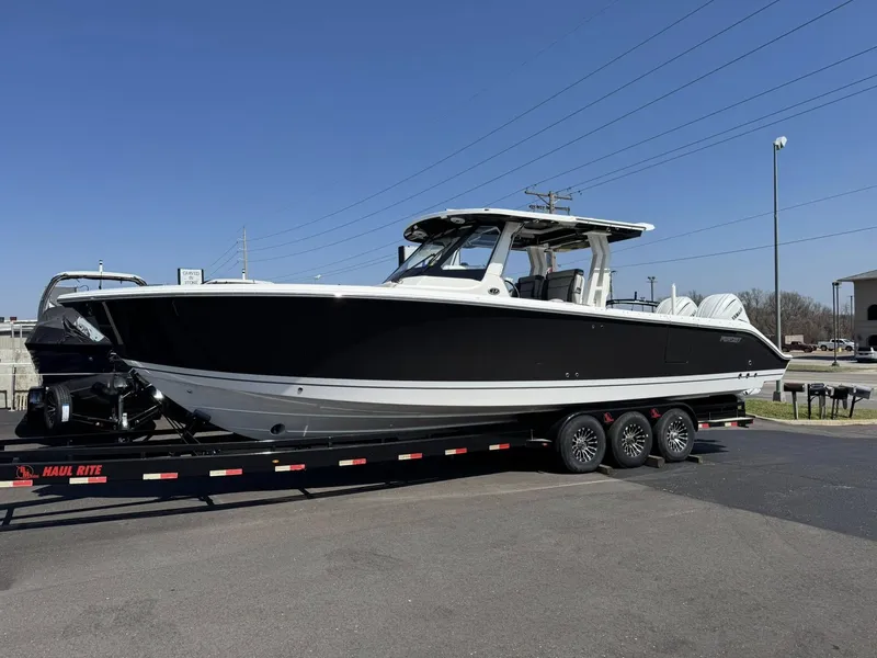 Slide: The Image of Pursuit S 328 Sport 2026 - 31