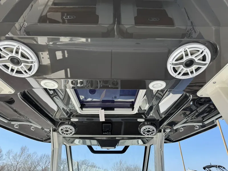 Slide: The Image of Pursuit S 328 Sport 2026 - 34