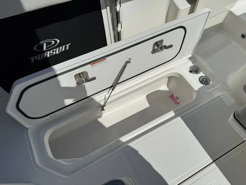 Slide: The Image of Pursuit S 328 Sport 2026 - 7