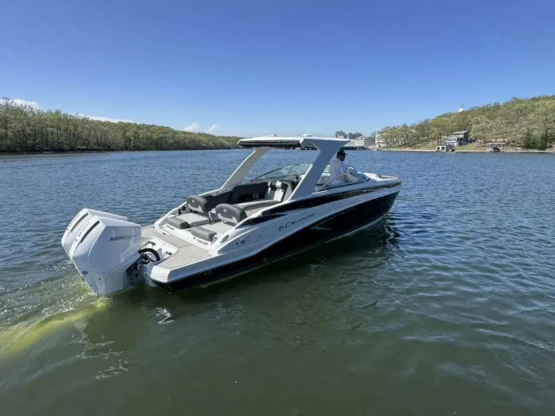 Slide: The Image of Crownline Boats 318 XSS 2026 - 23