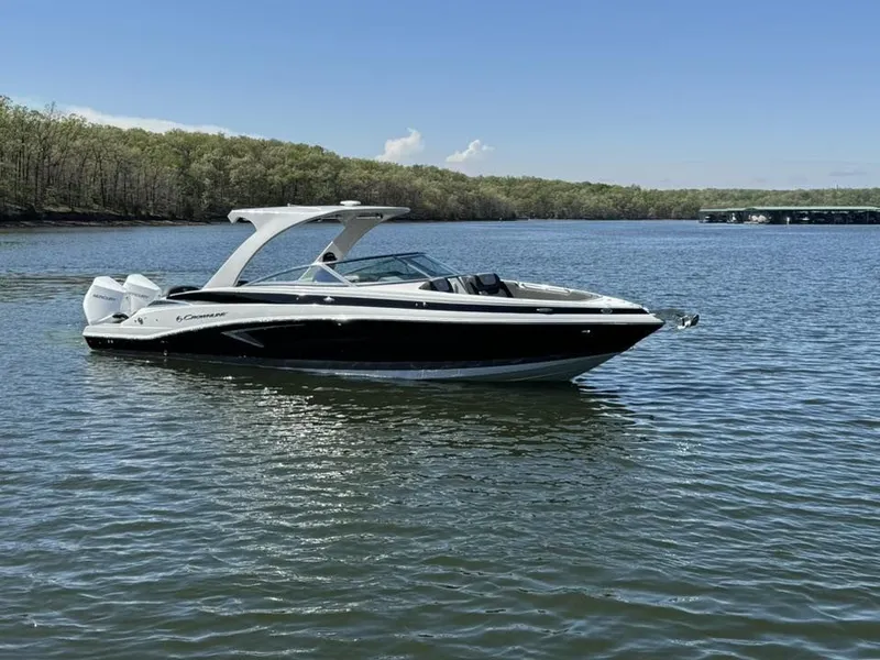 Slide: The Image of Crownline Boats 318 XSS 2026 - 26