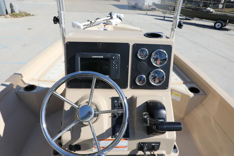 Slide: The Image of Sportsman G3 Bay 20 GX 2022 - 4