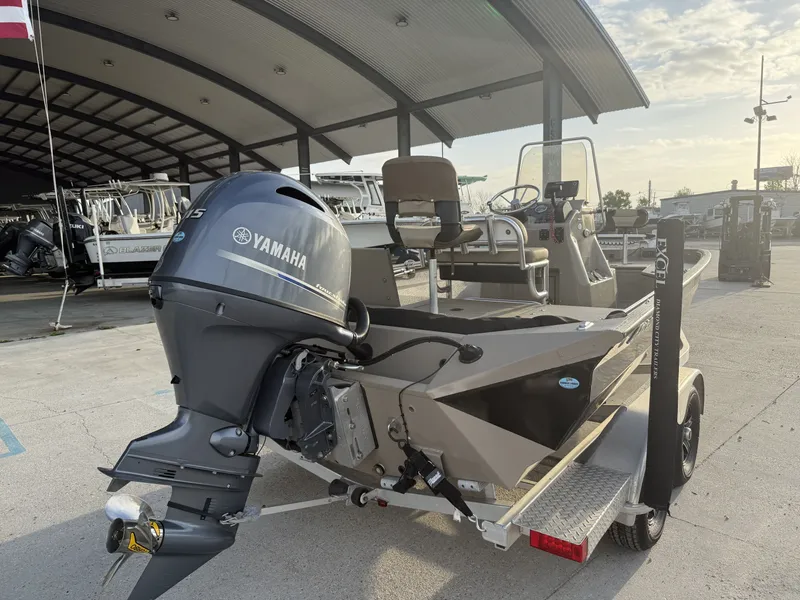 Slide: The Image of Excel 203 Bay Pro 2022 - 7