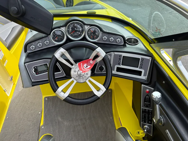 Slide: The Image of MasterCraft X10 2017 - 11