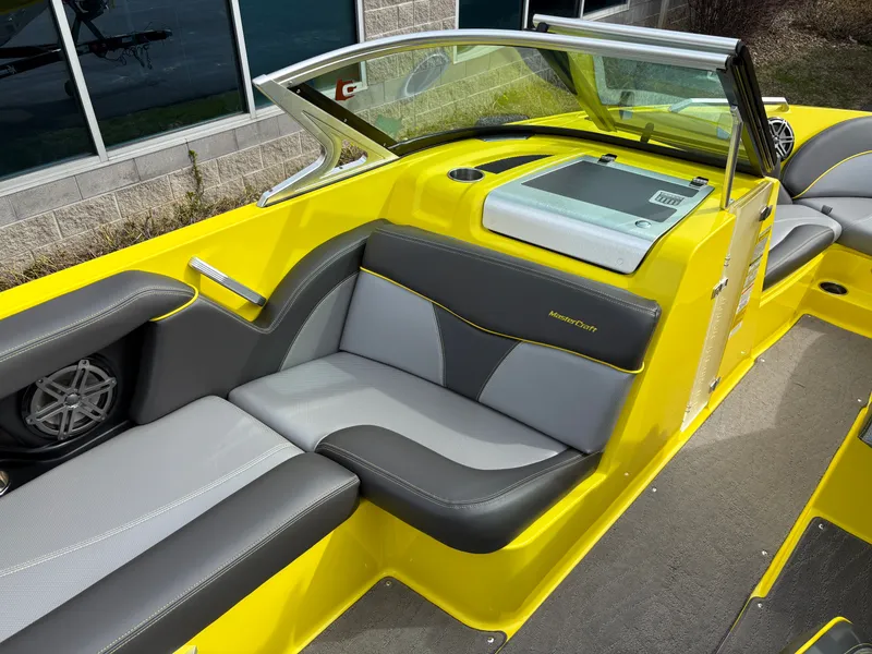 Slide: The Image of MasterCraft X10 2017 - 12