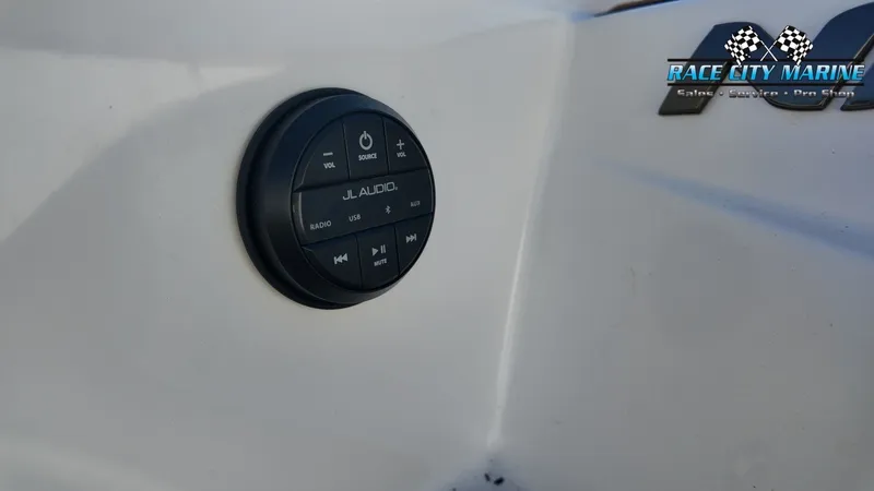 Slide: The Image of Nautique GS24 2021 - 15