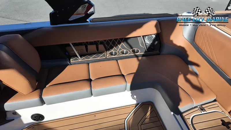 Slide: The Image of Nautique GS24 2021 - 18