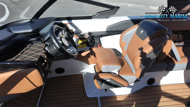 Slide: The Image of Nautique GS24 2021 - 39