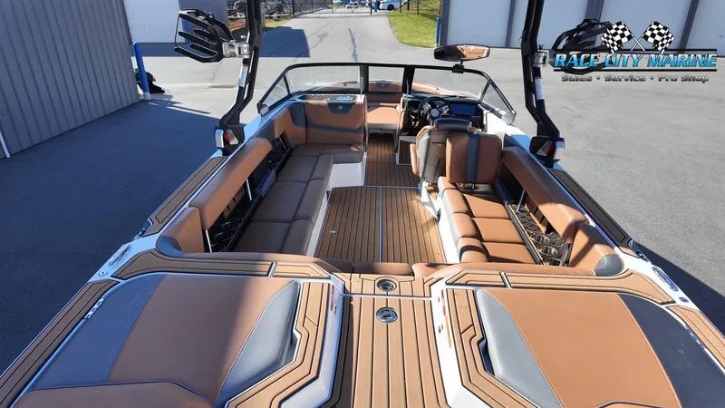 Slide: The Image of Nautique GS24 2021 - 42