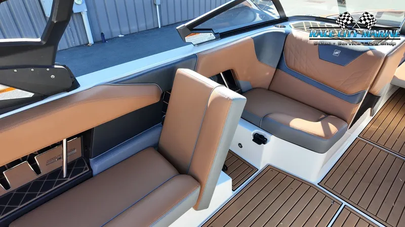 Slide: The Image of Nautique GS24 2021 - 44