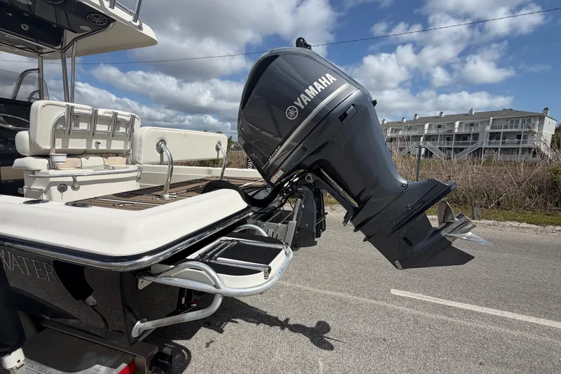 Slide: The Image of 2013 ShearWater 25 LTZ boat with Yamaha outboard motor on a sunny day. - 20
