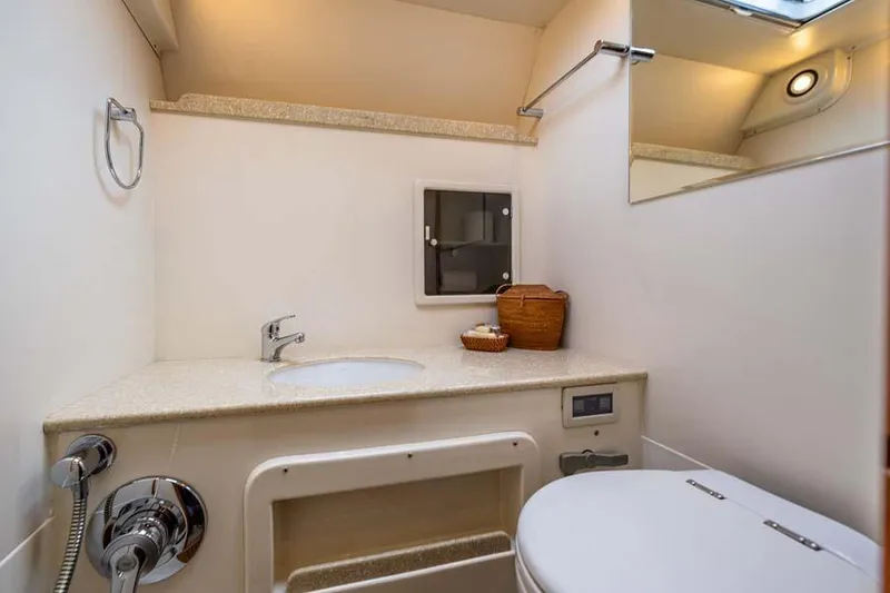 Slide: The Image of Guest Stateroom Head - 24