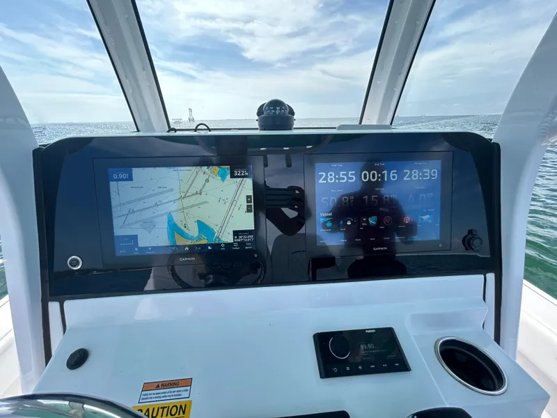 Slide: The Image of Sportsman Masters 247OE Bay Boat 2024 - 20