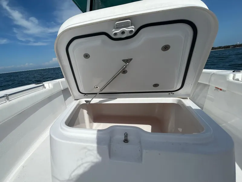 Slide: The Image of Sportsman Masters 247OE Bay Boat 2024 - 26