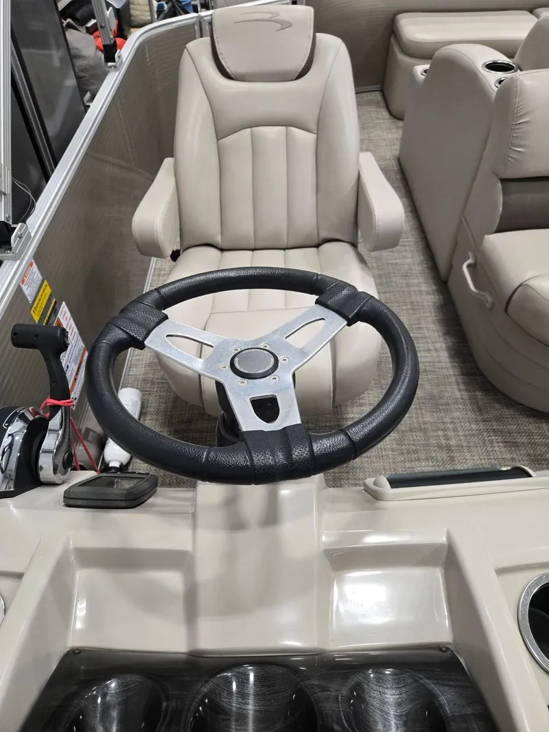 Slide: The Image of Bennington 24SSLDX 2016 - 17