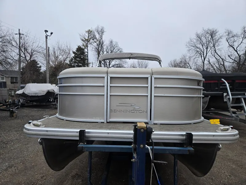 Slide: The Image of Bennington 24SSLDX 2016 - 3