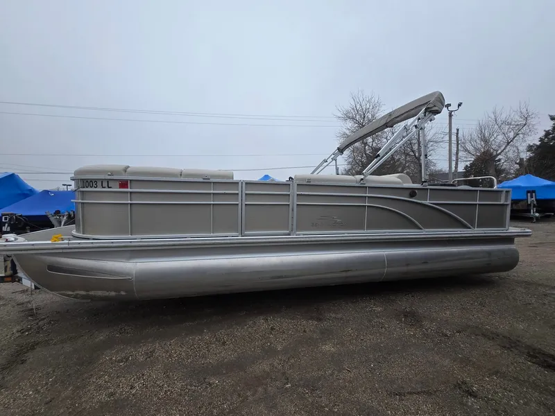 Slide: The Image of Bennington 24SSLDX 2016 - 5