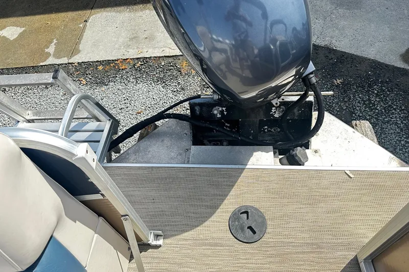 Slide: The Image of 2014 Misty Harbor 2286 Pontoon Salt Water Series with plush seating and spacious deck. - 13