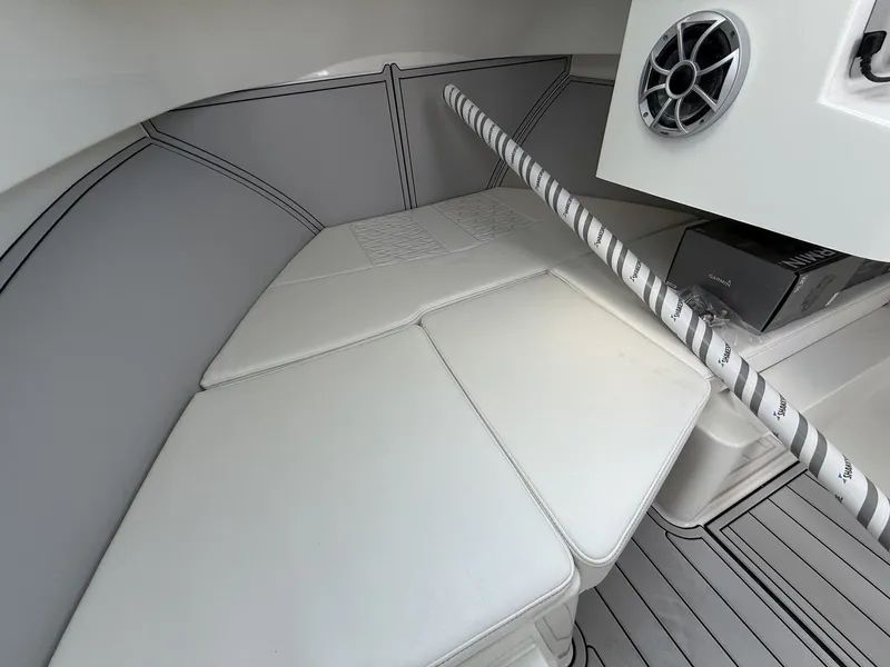 Slide: The Image of Parker Marine 227 Explorer WITH AC AND SEAKEEPER RIDE 2026 - 16