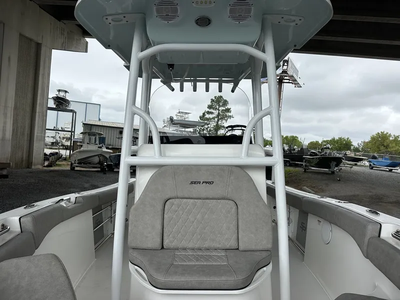 Slide: The Image of Sea Pro 219 250HP-246 HOURS-PERFECT SHAPE 2022 - 10