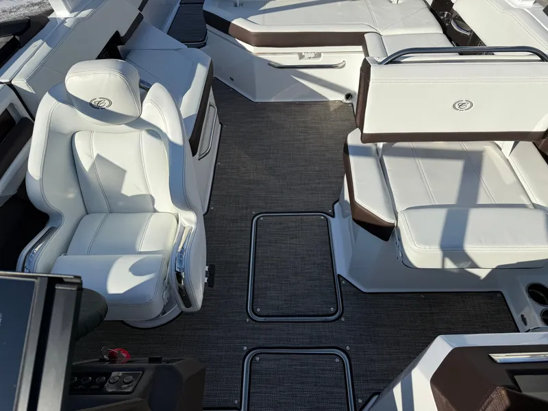 Slide: The Image of Cobalt R6 2026 - 730