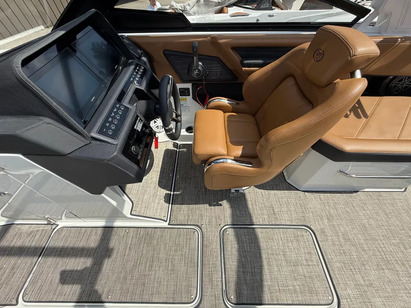 Slide: The Image of Cobalt R6 Surf 2026 - 929