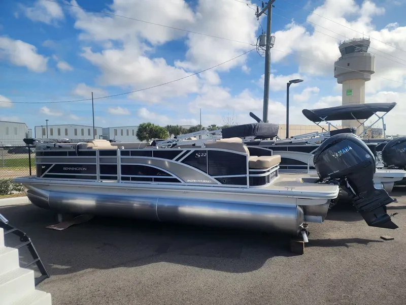 The Image of Bennington 22SSB 2026 - 1