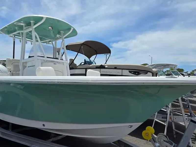 Slide: The Image of Sea Hunt Ultra 229 2026 - 3