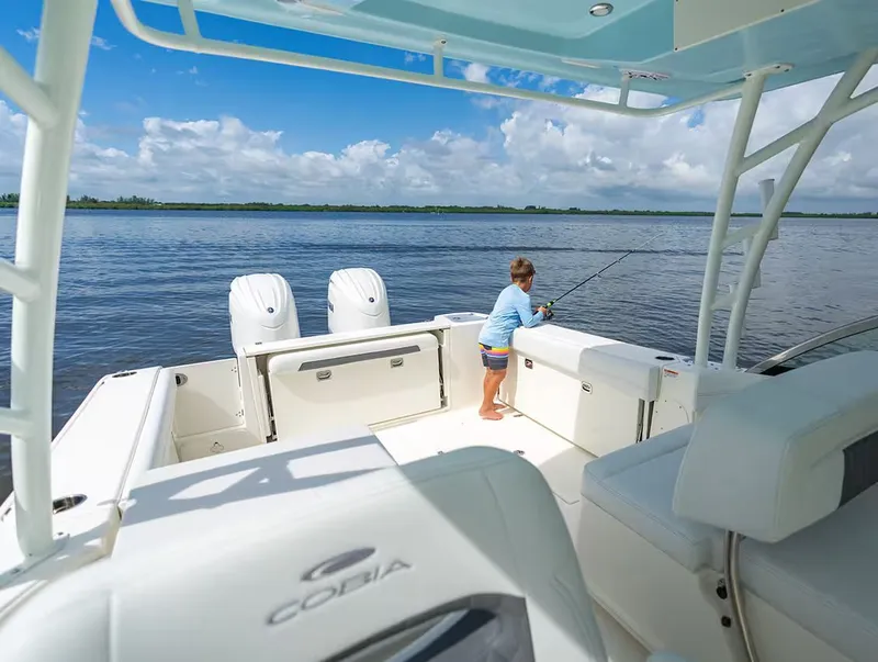 Slide: The Image of Cobia 280 Dual Console 2026 - 4