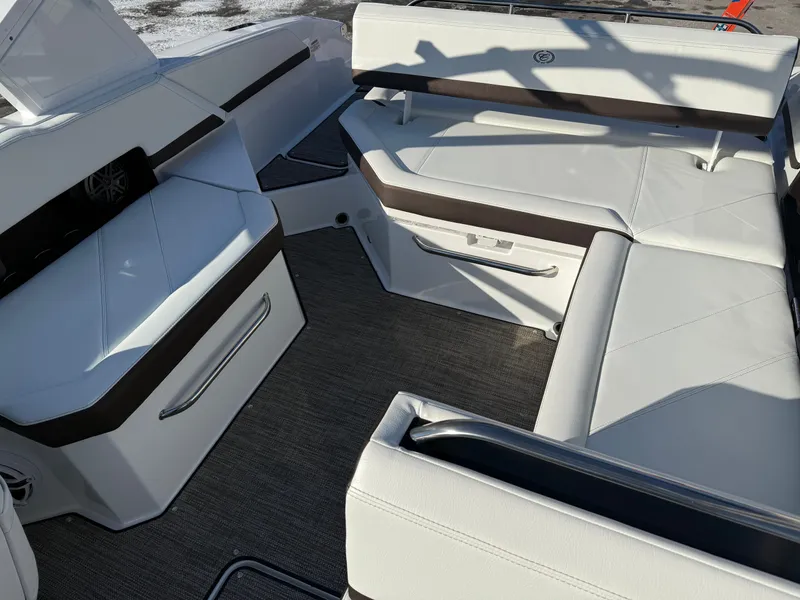 Slide: The Image of Cobalt R6 2026 - 1002