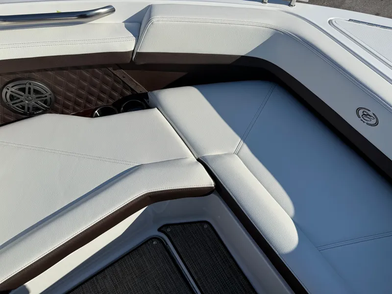 Slide: The Image of Cobalt R6 2026 - 974