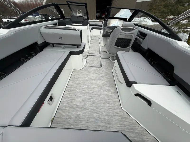 Slide: The Image of Cobalt R8 2026 - 1104