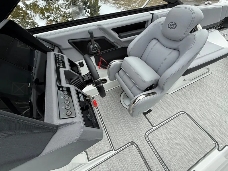 Slide: The Image of Cobalt R8 2026 - 1139