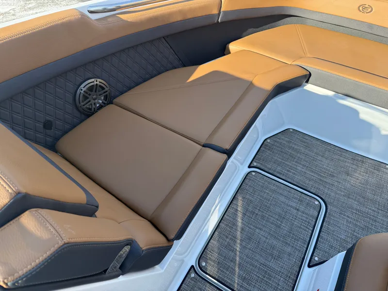 Slide: The Image of Cobalt R8 2026 - 838