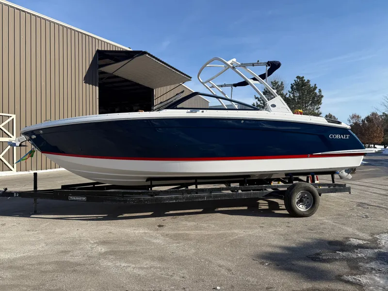 Slide: The Image of Cobalt R8 2026 - 868