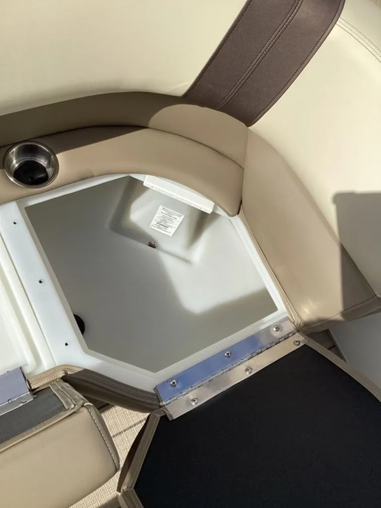 Slide: The Image of SunCatcher Select 322RF 2026 - 18