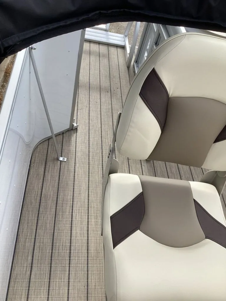 Slide: The Image of SunCatcher Select 322RF 2026 - 39