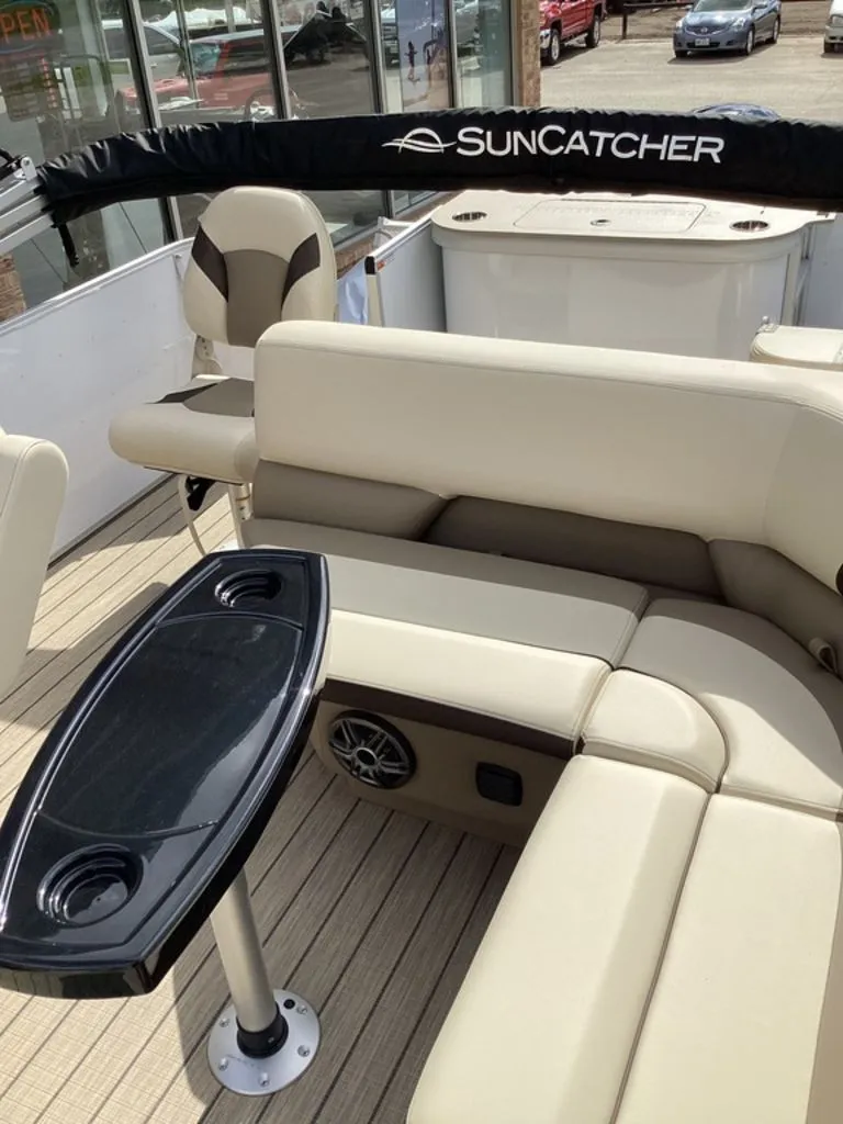 Slide: The Image of SunCatcher Select 322RF 2026 - 44