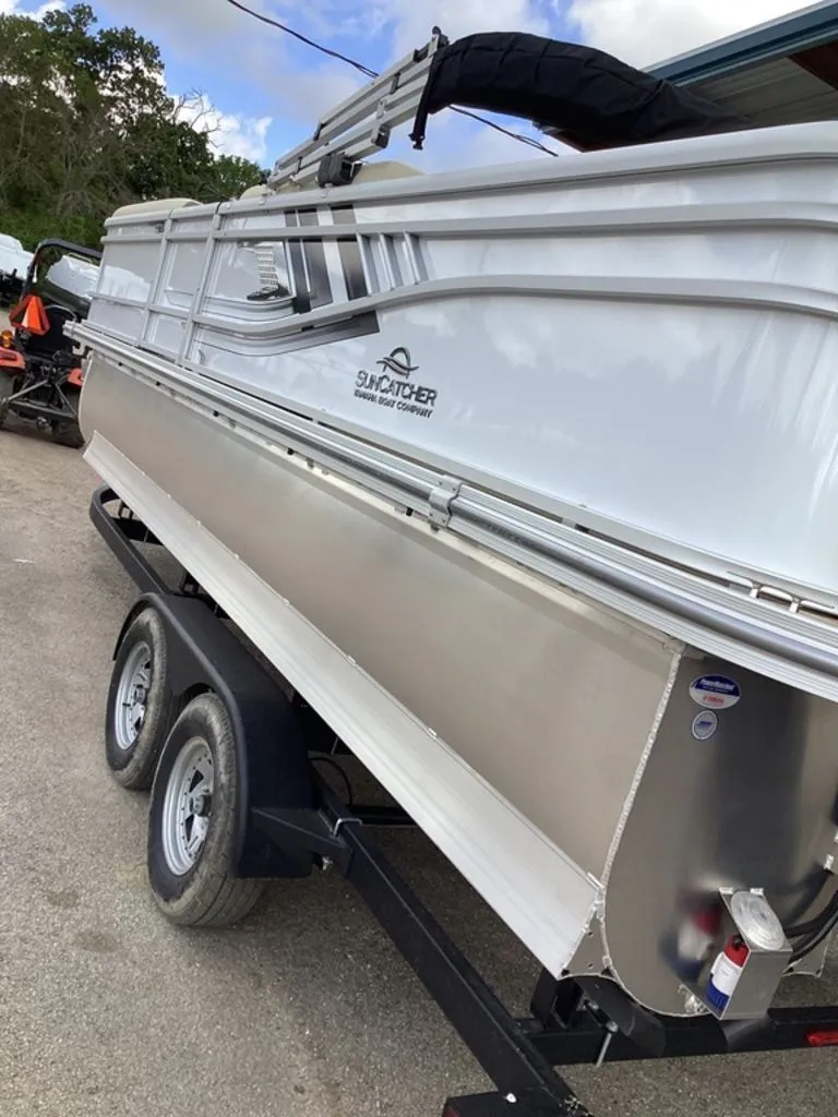 Slide: The Image of SunCatcher Select 322RF 2026 - 6