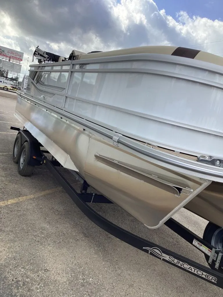 Slide: The Image of SunCatcher Select 322RF 2026 - 9