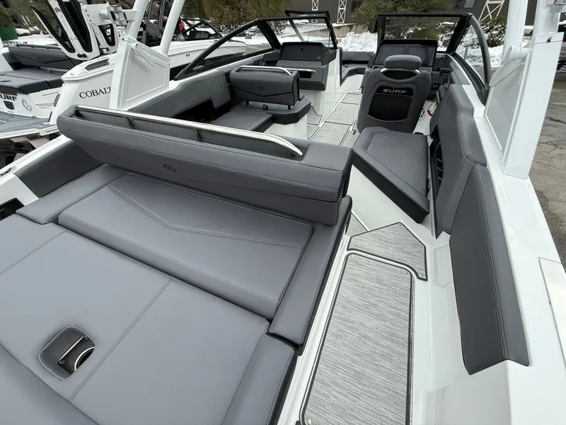 Slide: The Image of Cobalt R4 Surf 2026 - 1024