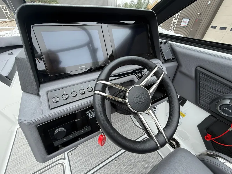 Slide: The Image of Cobalt R4 Surf 2026 - 881