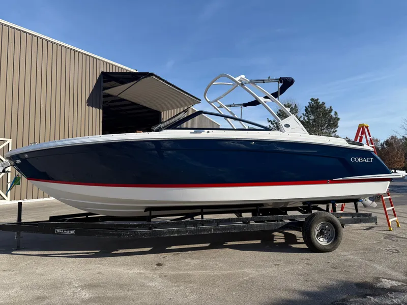 The Image of Cobalt R8 2026 - 1