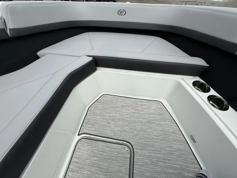 Slide: The Image of Cobalt R8 2026 - 1016