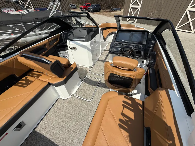 Slide: The Image of Cobalt R6 Surf 2026 - 922