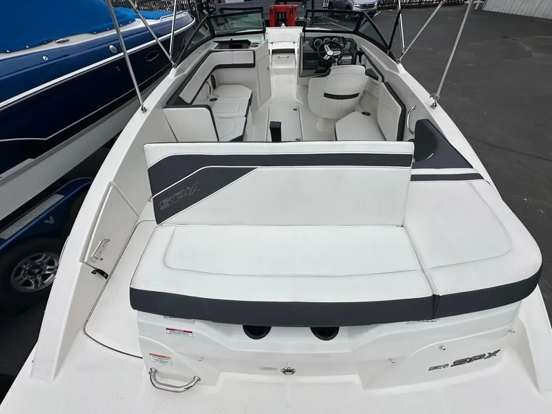Slide: The Image of Sea Ray 21 SPX 2016 - 3